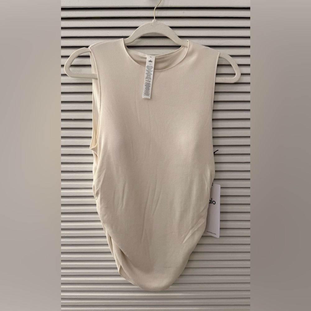 Alo Yoga Ribbed En Pointe Tank
